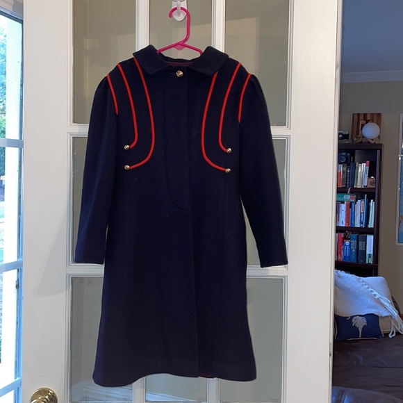 Caravelle Fashions, New York. - Picture 2 of 5